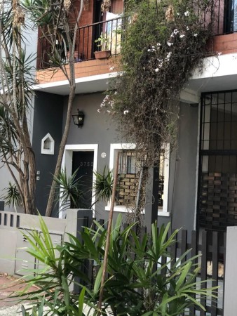 Venta de Casa Multifuncional en Olivos.