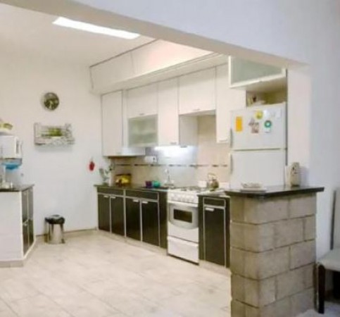  CASA EN VENTA  RECICLADA  EN LOMAS DEL MIRADOR