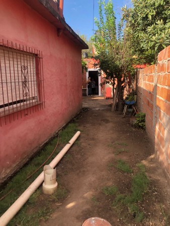 Casa en Venta en La Reja, a refaccionar