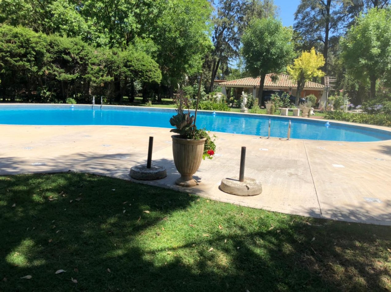 Lote en venta en Parque Gaona.