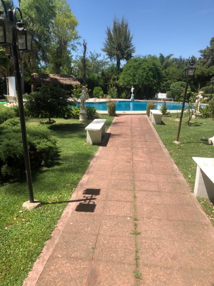 Lote en venta en Parque Gaona.