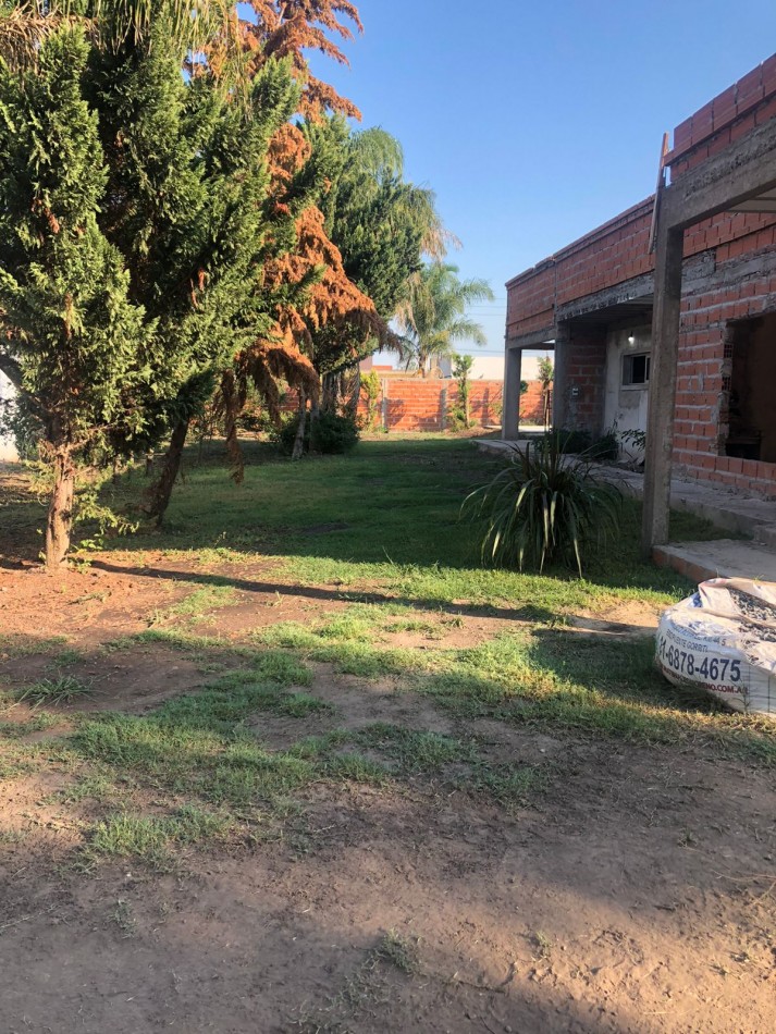 Vende Excelente casa a terminar en parque Gorriti- Fco. Alvarez