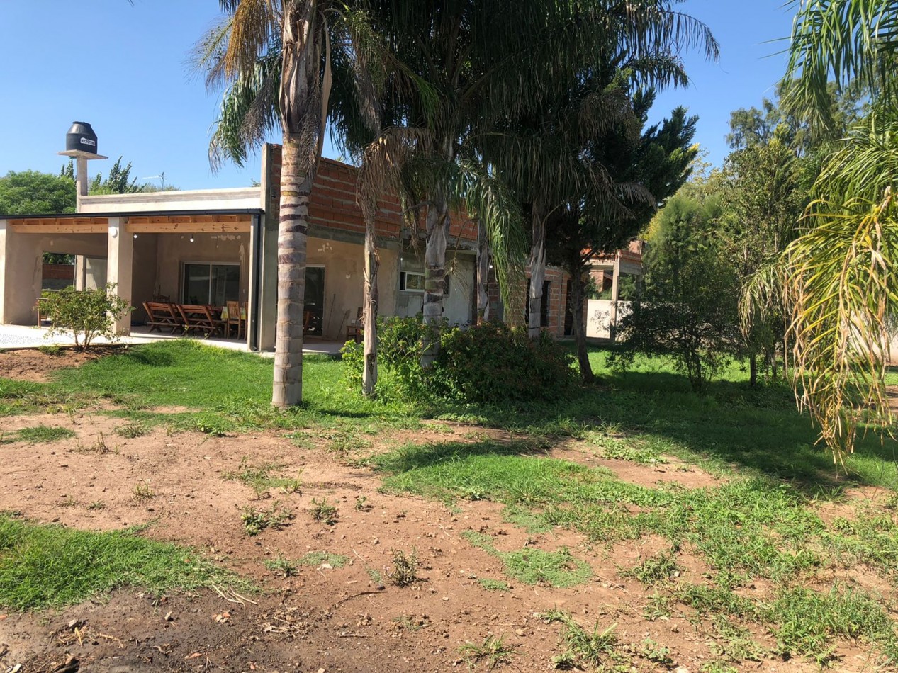 Vende Excelente casa a terminar en parque Gorriti- Fco. Alvarez