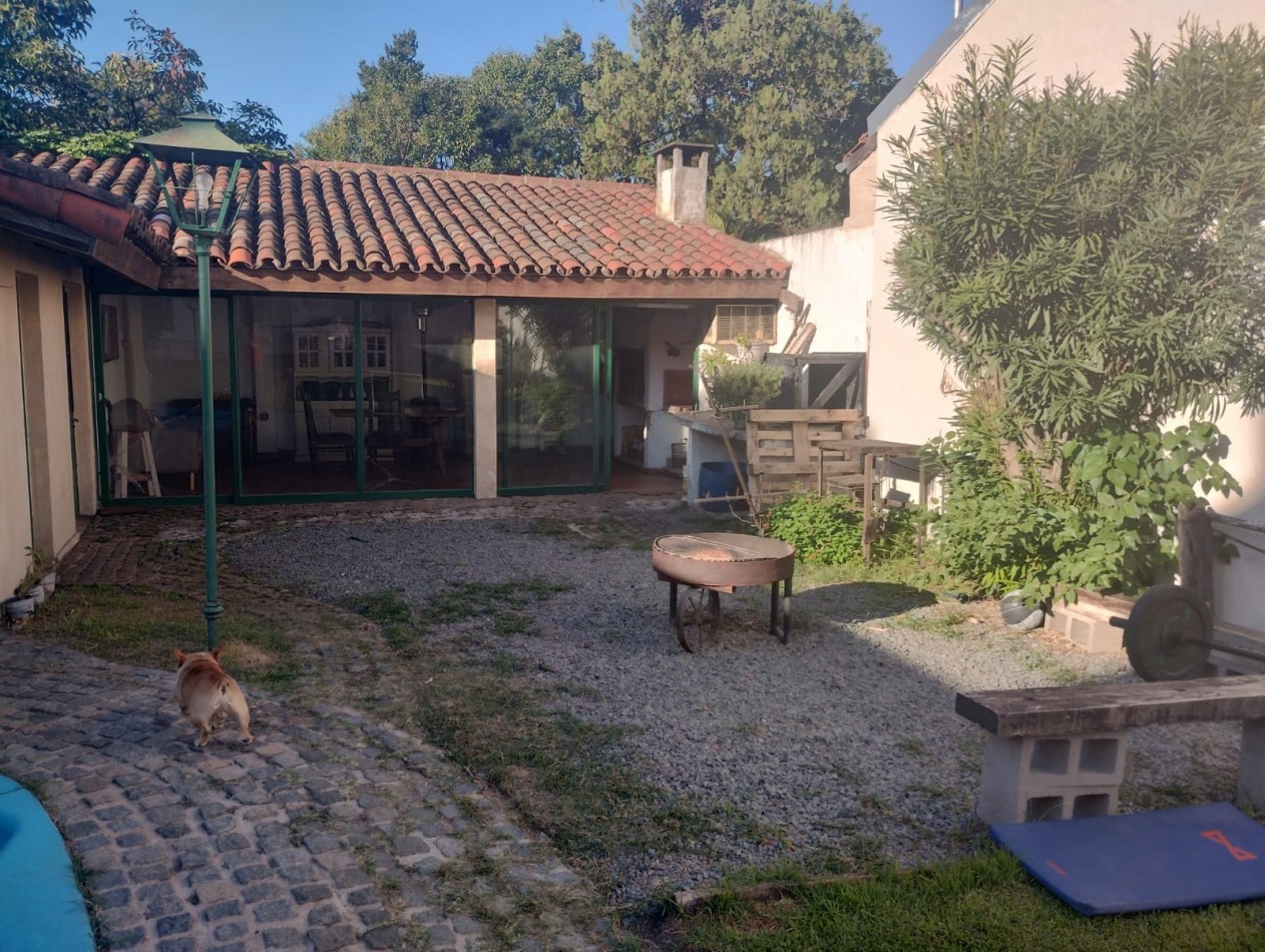 Venta de hermosa casa chalet en San Isidro, 