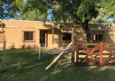 Venta de casa de campo Permuta con casa de caseros y caballerizas